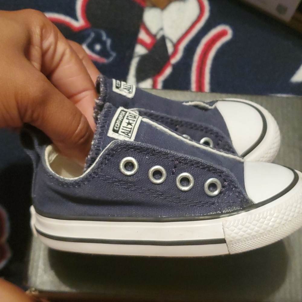 Sneakers - Picture 2 of 5
